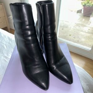 Black Madden Girl Justinee Boots. Size 10